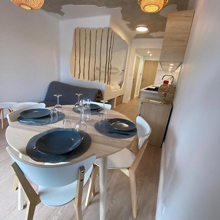 Santorini Hyerois Apartment Hyeres Bagian luar foto