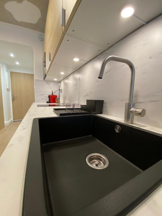 Santorini Hyerois Apartment Hyeres Bagian luar foto